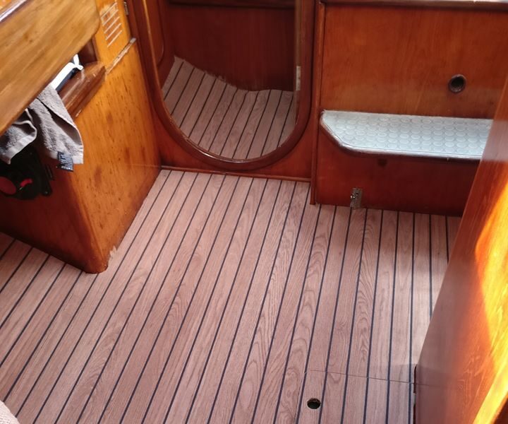 Teak carpet